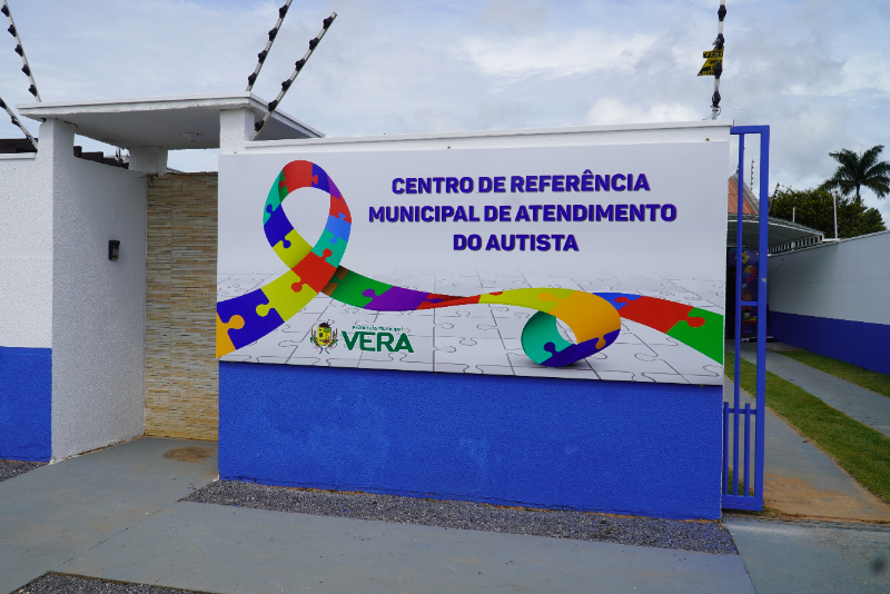 Prefeitura cumpre TAC firmado com a Defensoria e inaugura centro especializado para pessoas com autismo