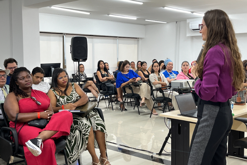 Direitos das mulheres são tema do segundo encontro do curso Defensores Populares
