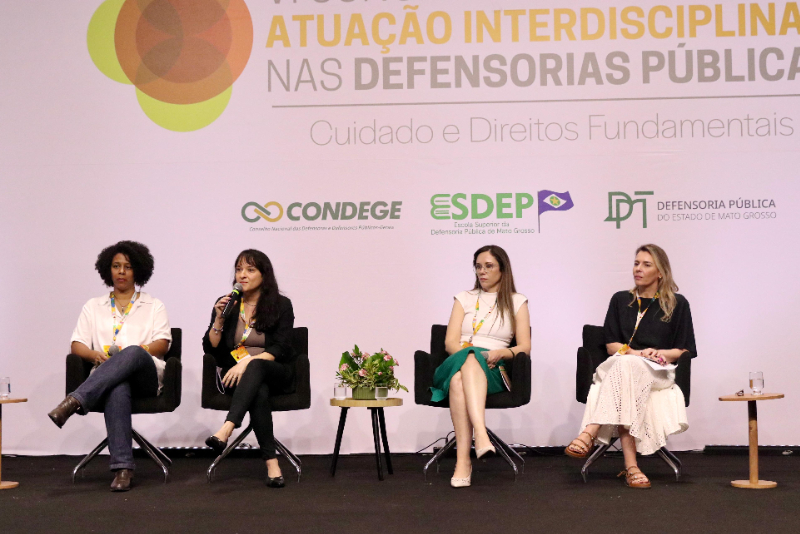 Segundo dia de congresso é marcado por debates sobre os cuidados na Defensoria Pública e a proteção social dos cuidadores
