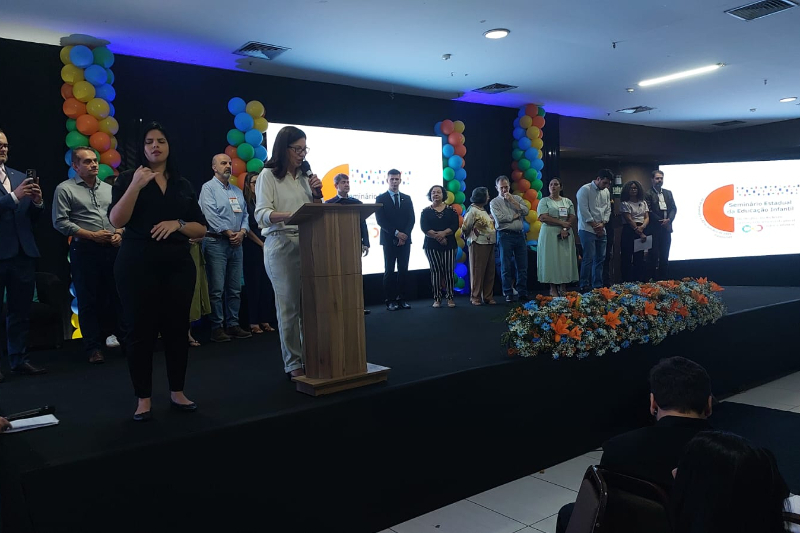 DPEMT participa da abertura do Seminário Estadual da Educação Infantil em Cuiabá