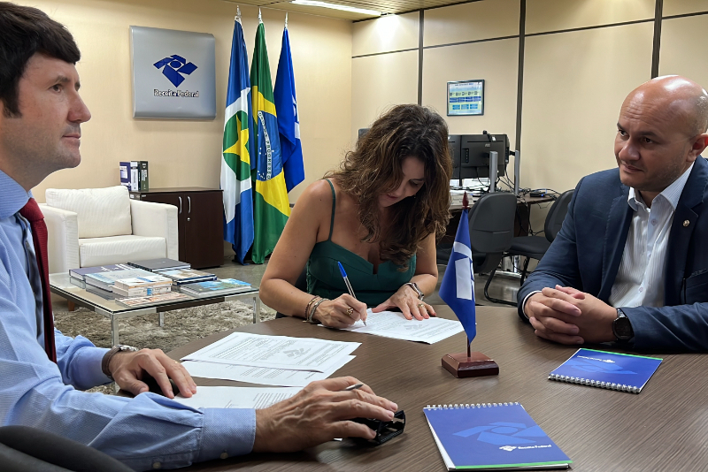 DPEMT recebe equipamentos da Receita Federal para reforçar atendimento à população