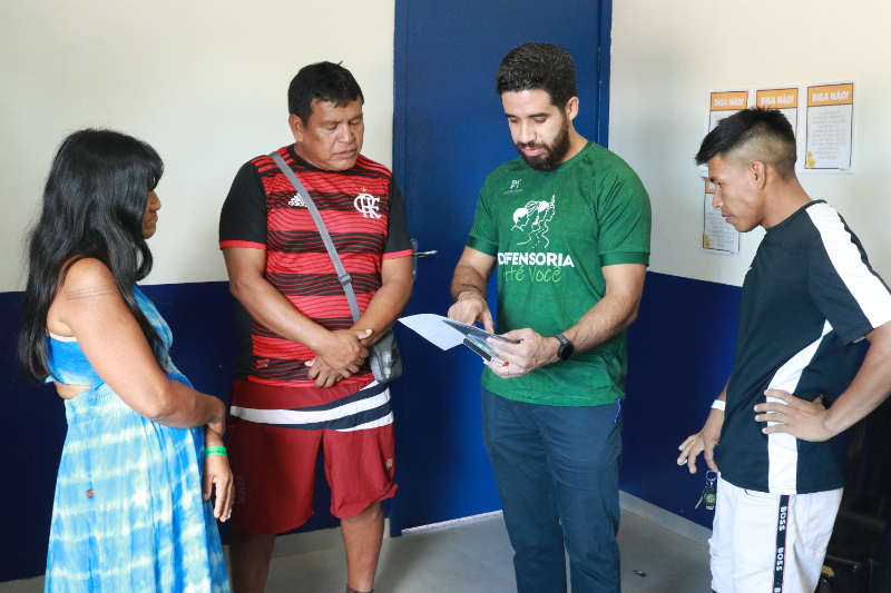 Após erro em registro, indígena busca reconhecer a própria mãe em documentos oficiais